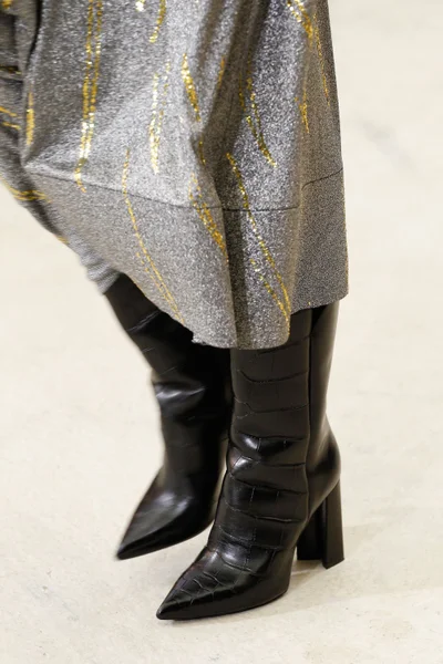 Look 3